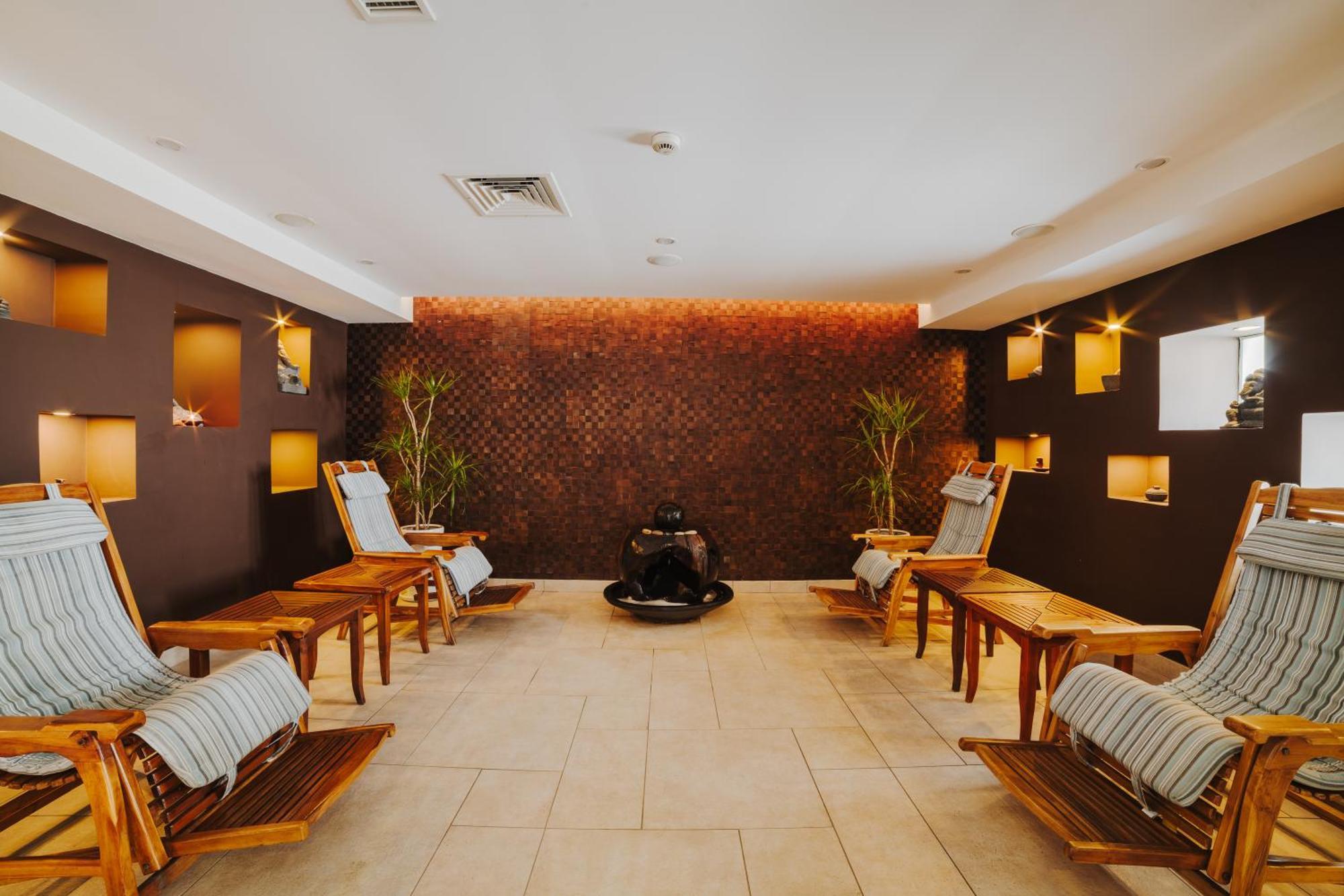 Arkin Palm Beach Hotel Famagusta  Esterno foto